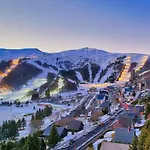 Les Coquelicots Super شقة